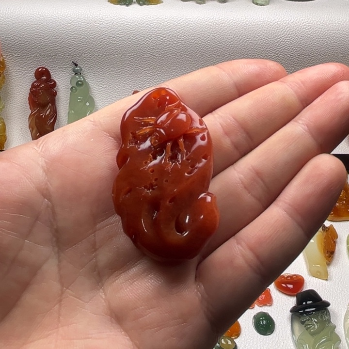 岫玉未镶嵌颈饰岫玉