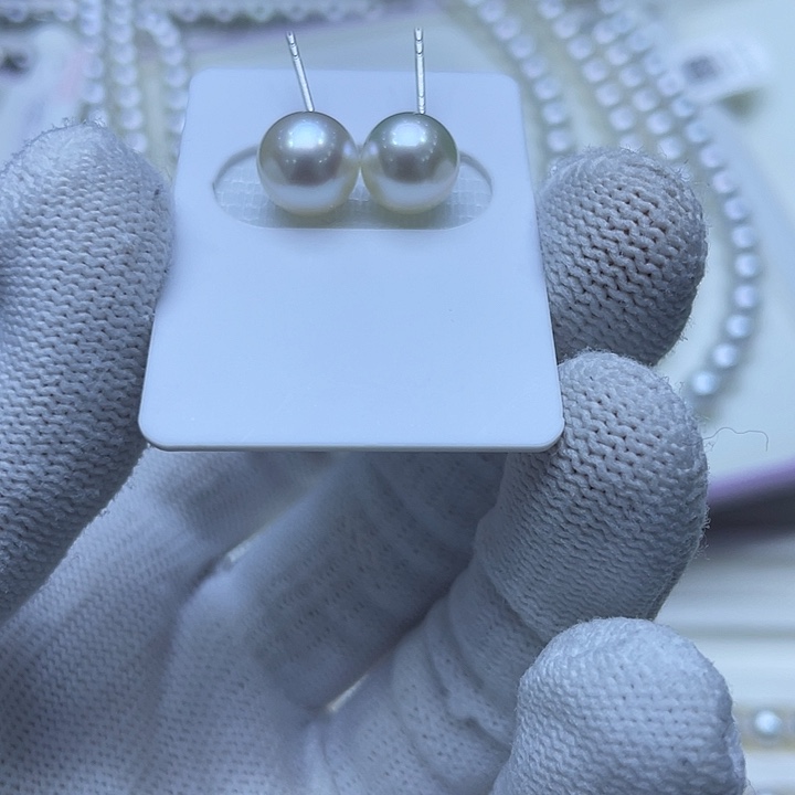 米***L耳饰海水珍珠18K金镶嵌