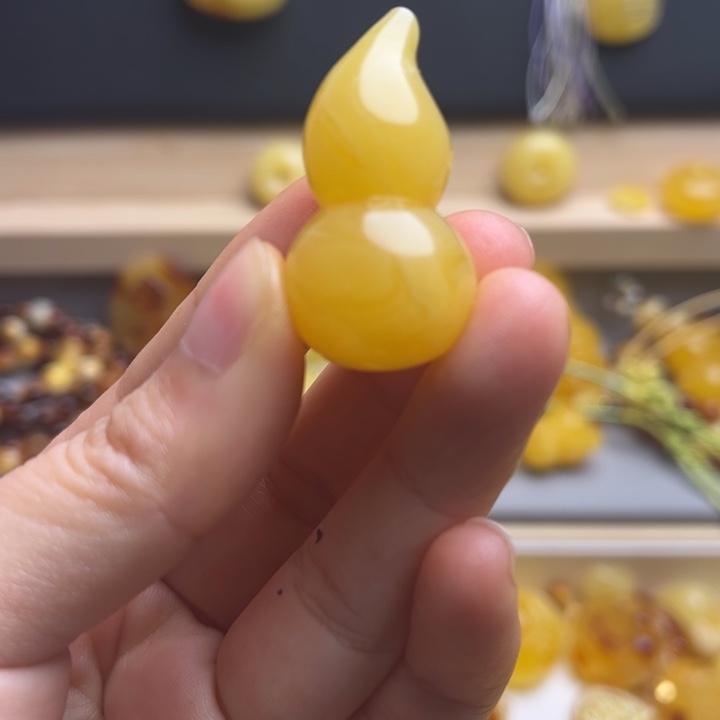 蜜蜡颈饰未镶嵌蜜蜡吊坠