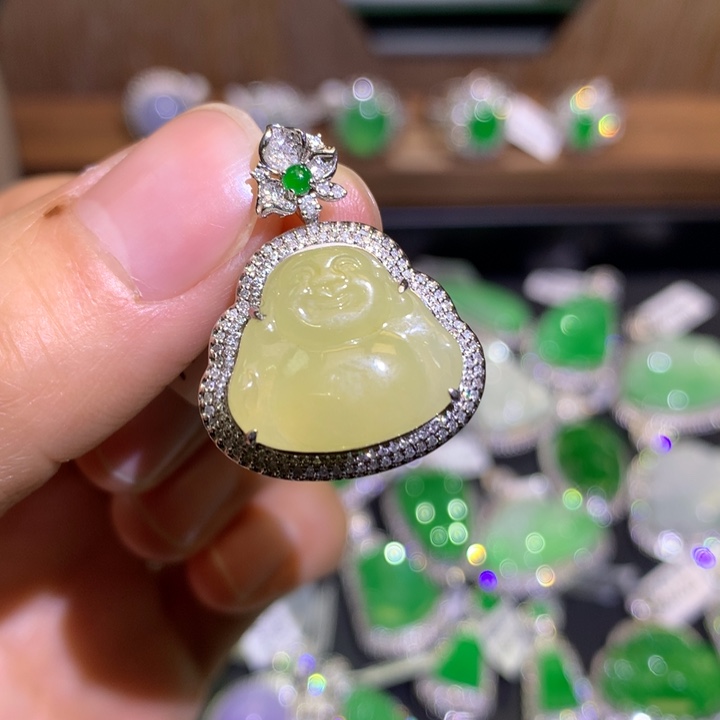 翡翠吊坠(不含链)18K金镶嵌佛公