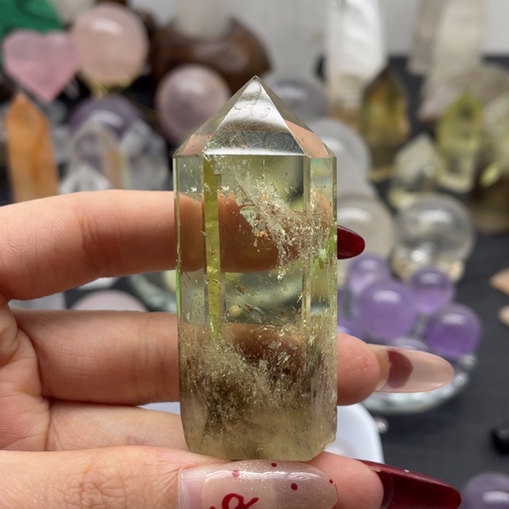水晶19未镶嵌黄水柱