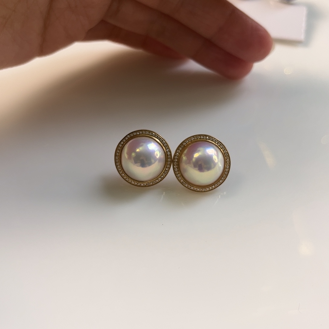 耳饰拼合珍珠（马贝珠）18K金镶嵌粉泡泡18