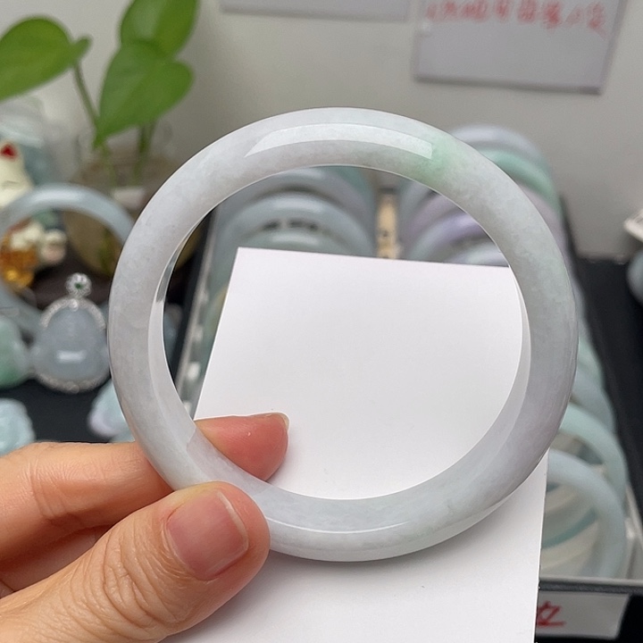 翡翠未镶嵌手镯58.6正圈