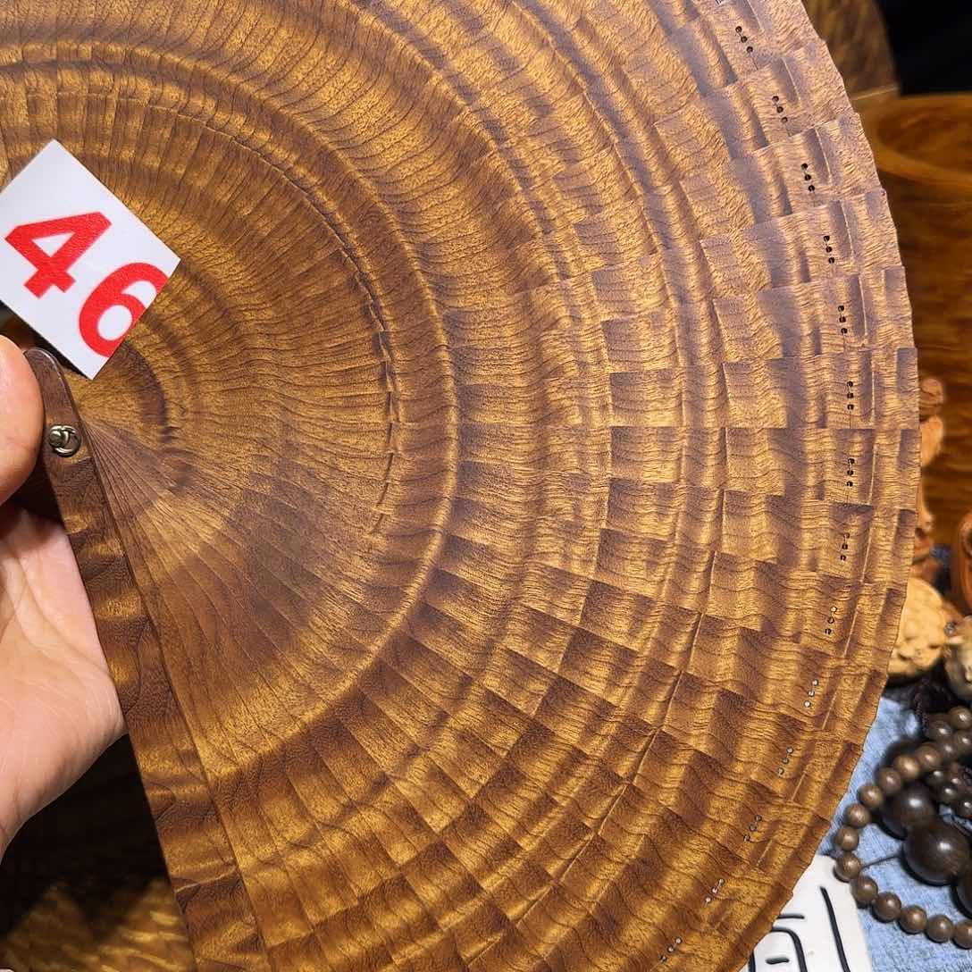 金丝楠用****雨金丝楠手把件