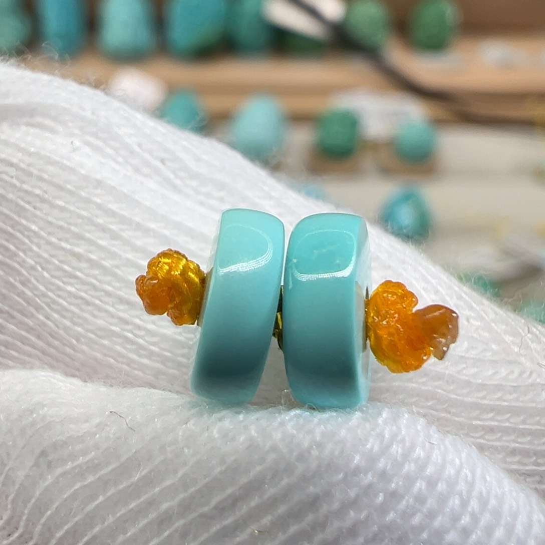 绿松石配饰未镶嵌