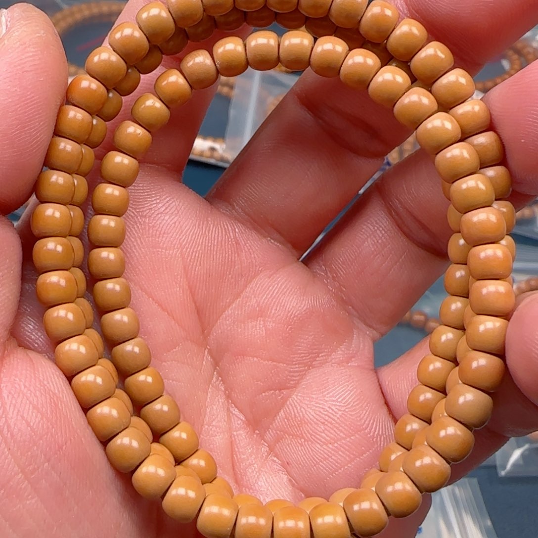 手串橄榄核老挝SS级核尖极限弧尺寸5.9×130颗全无白