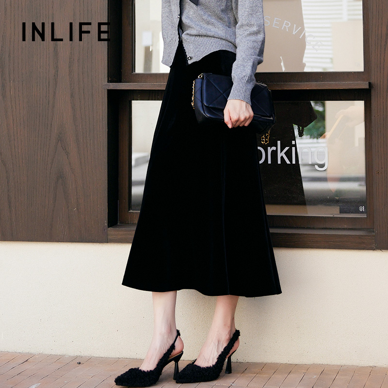 inlife复古黑色丝绒半身裙女冬季新款法式高腰鱼尾A字裙Z49BQ9292