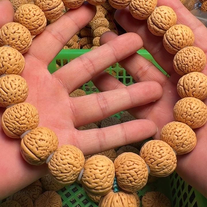 吊坠桃核白月光桃核手持22粒