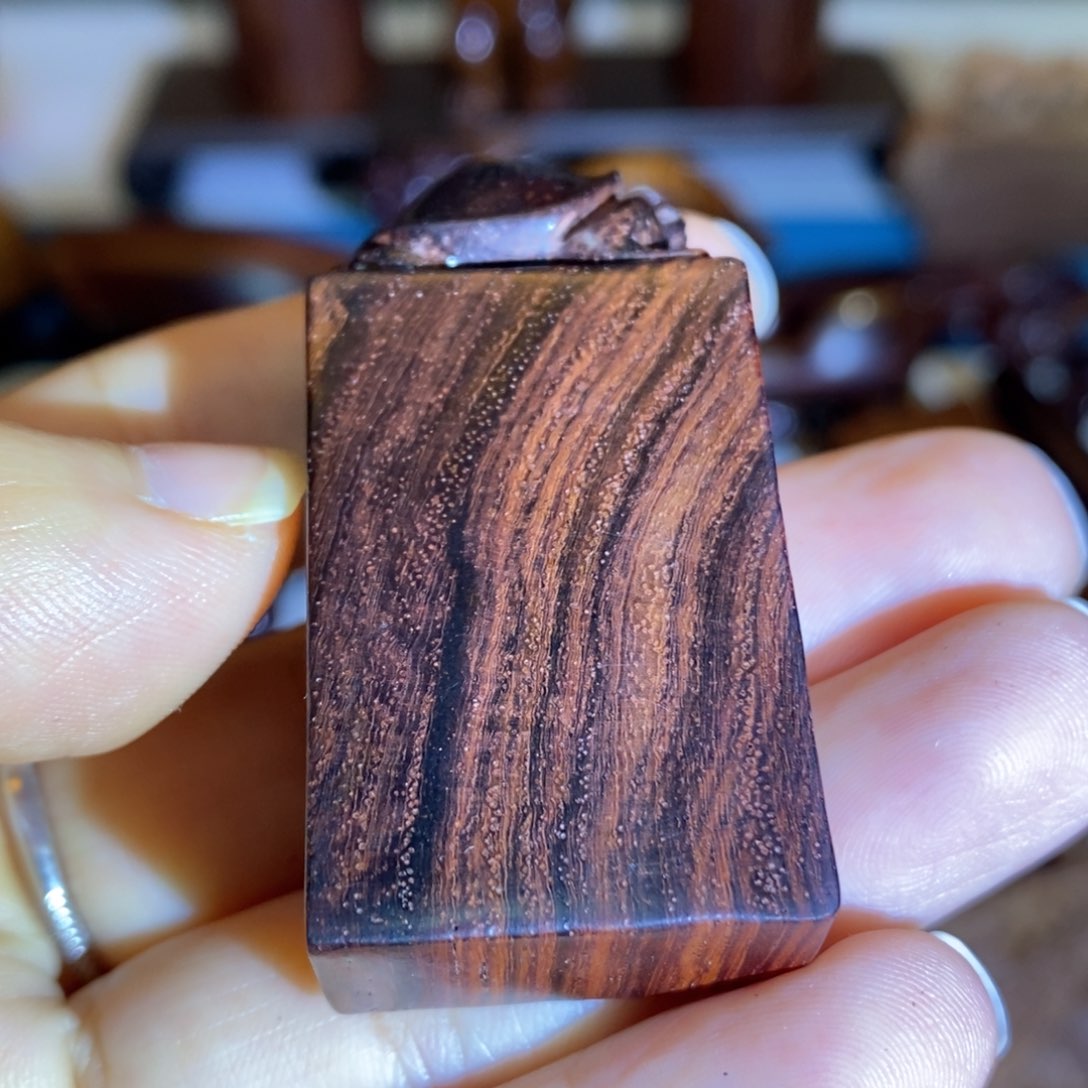 黄花梨/降香黄檀把件海南黄花梨紫油梨龙龟印章