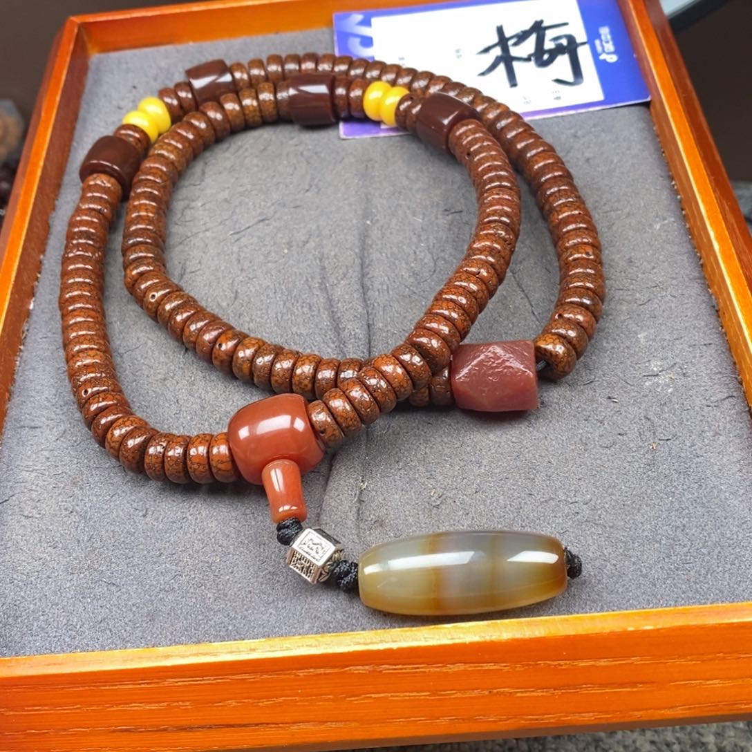 星月菩提吊坠扬**鹏星月