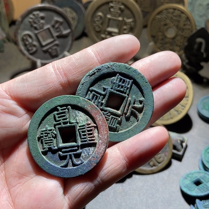 龙***底铜现代工艺品仿制品