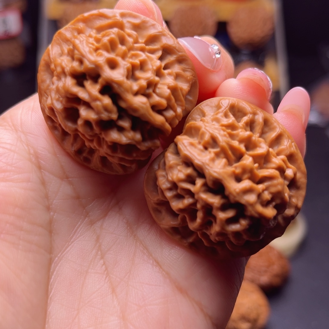 文玩核桃吊坠秦闷，货头对子