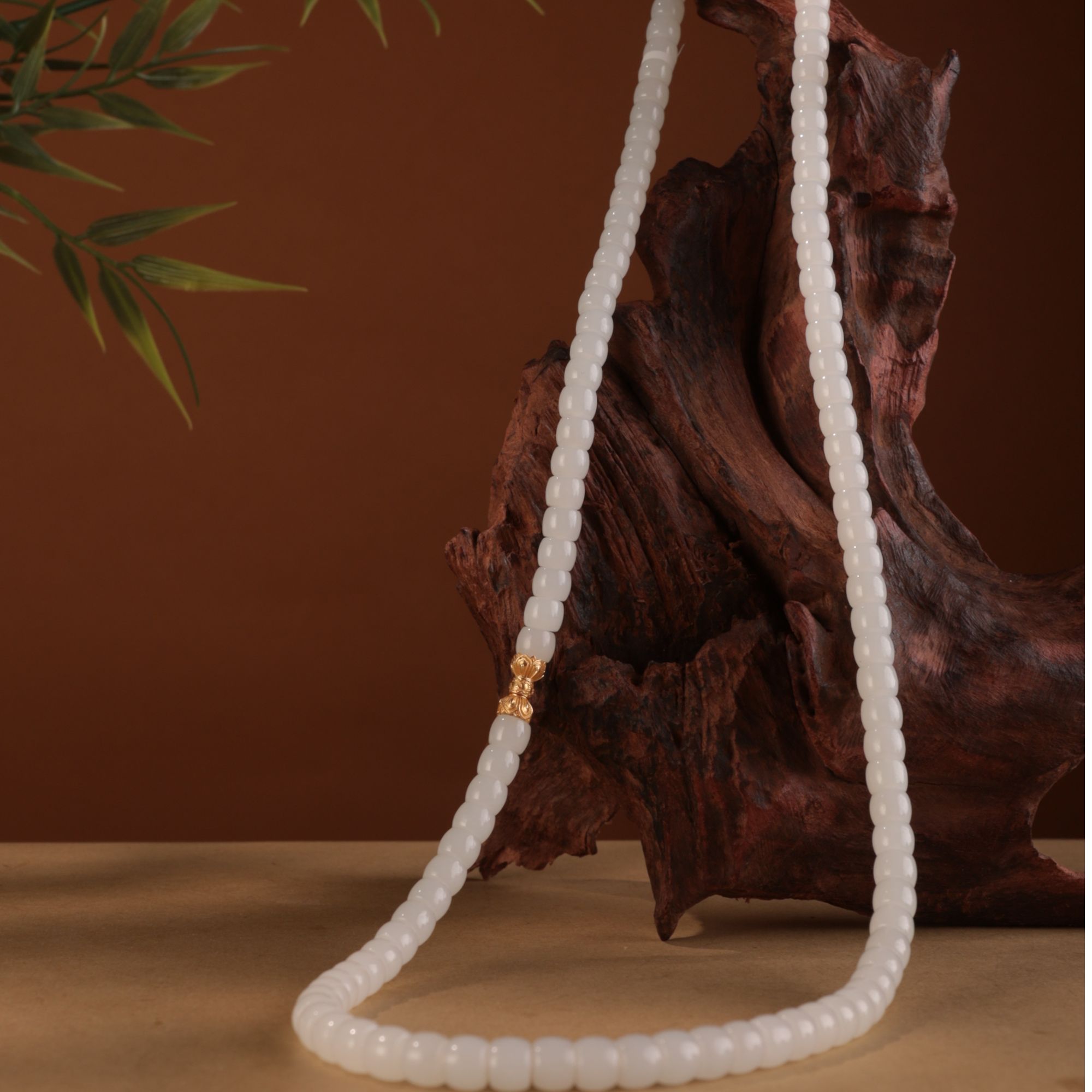 ZR1983二十世纪和田玉白玉项链