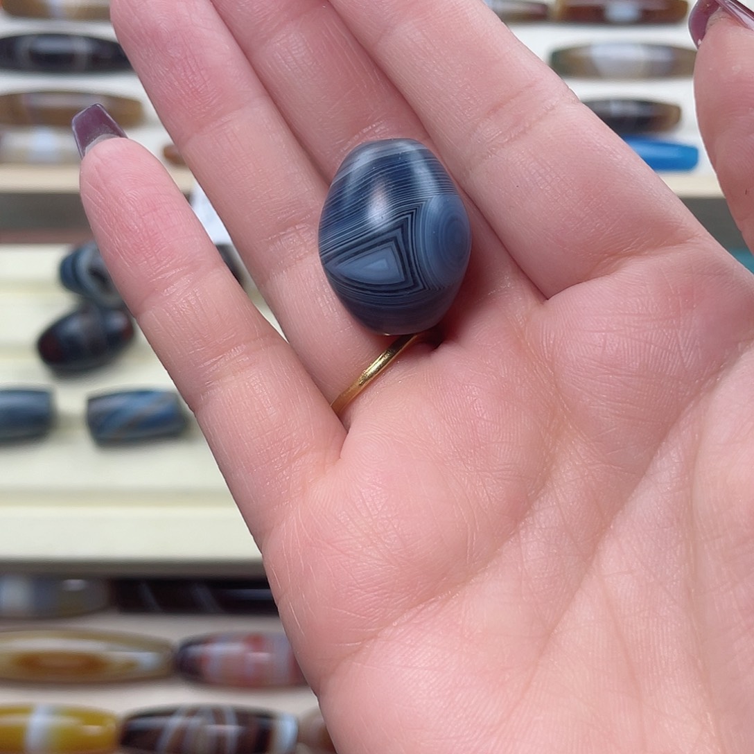 玛瑙/玉髓珠宝半成品未镶嵌今*瘩