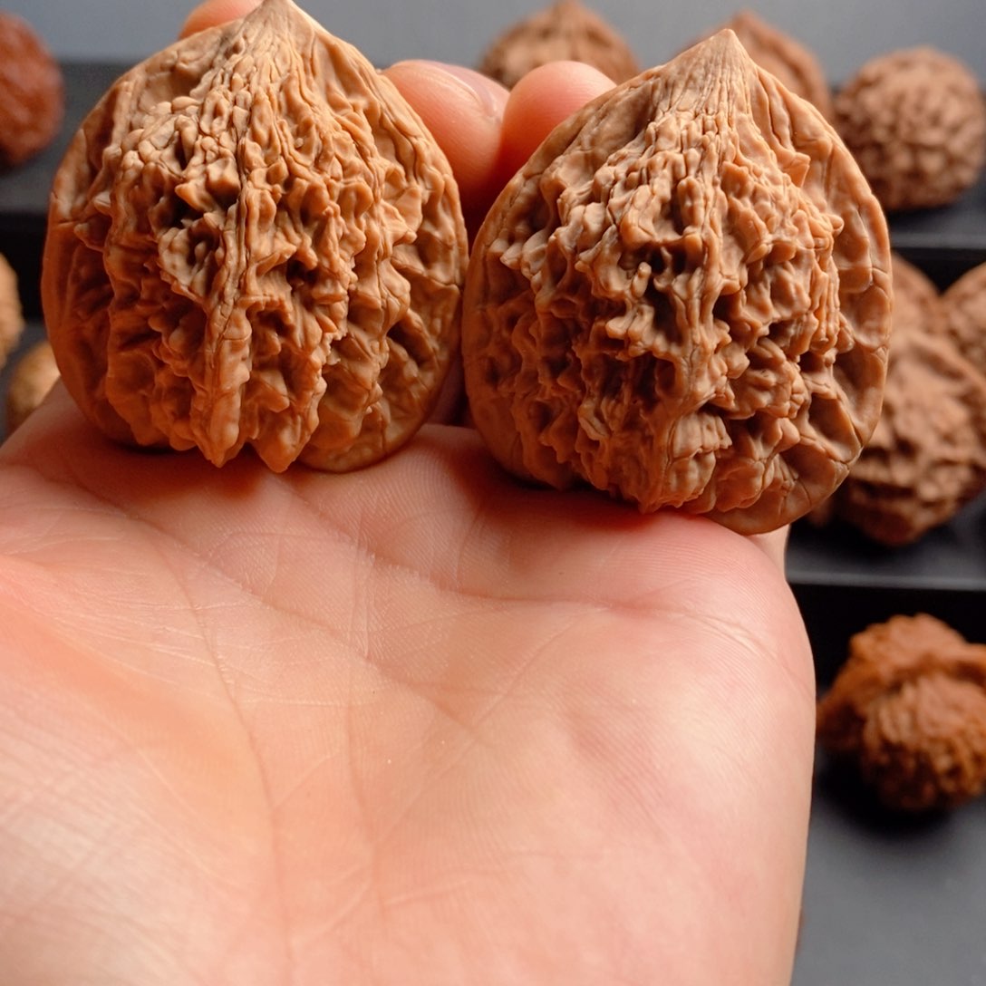 把件文玩核桃秦岭野生无名