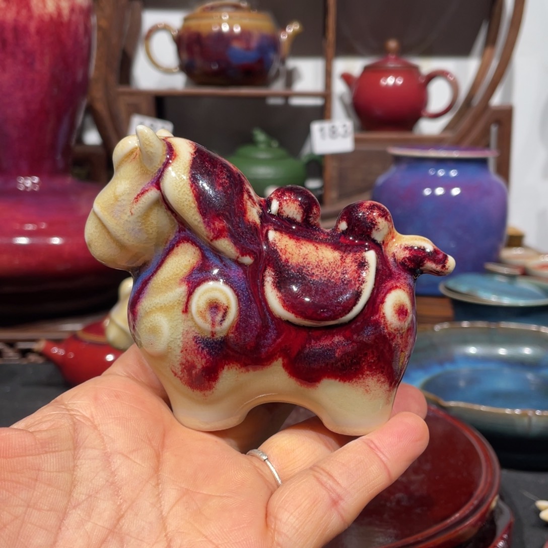中国神后钧瓷摆件