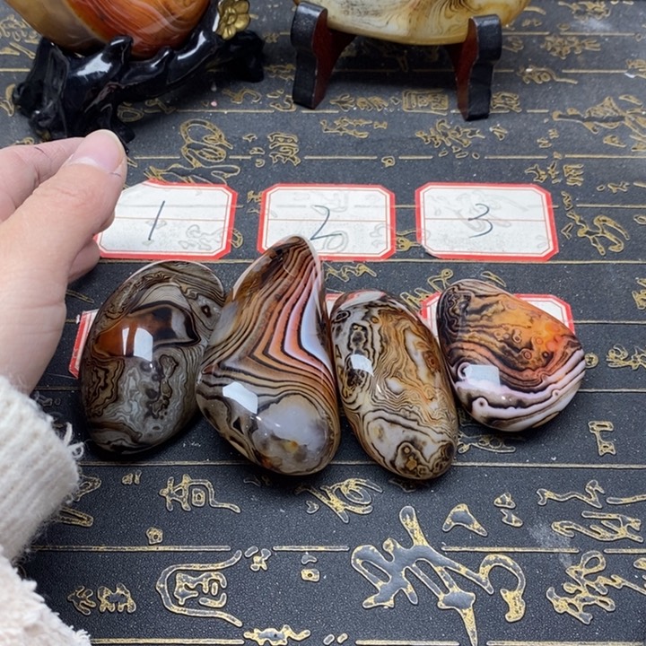 玛瑙/玉髓玛瑙未镶嵌自**翔