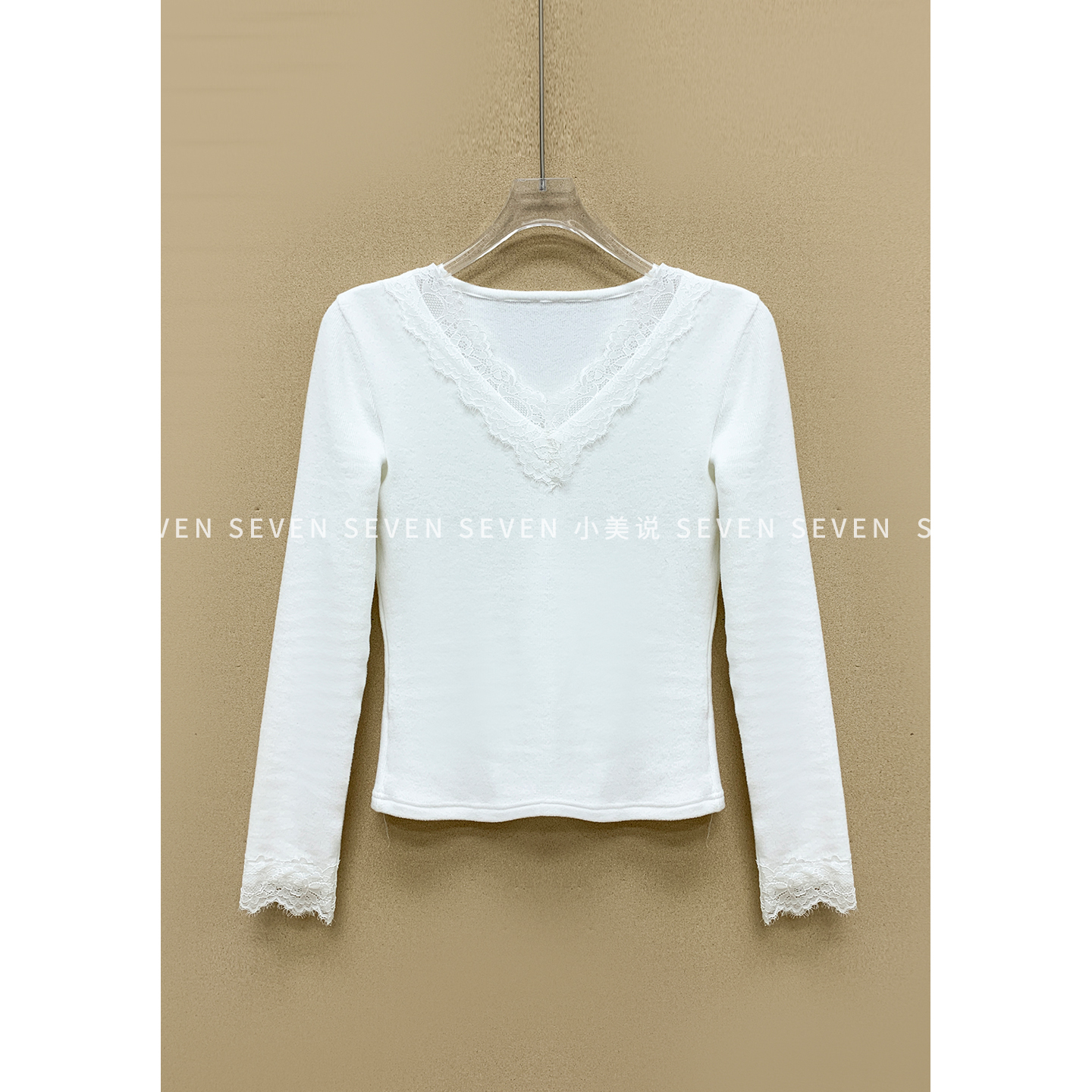 冬日蕾丝①七七146小个子冬季蕾丝V领长袖T恤女百搭打底衫小美说