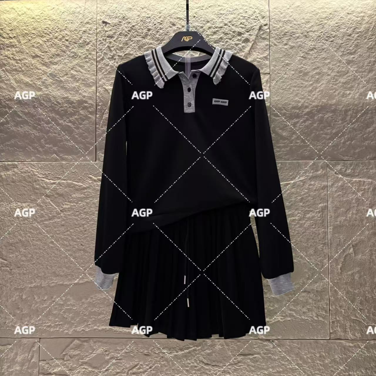 AGP-T43设计师款|<秋款系列>宽松版秋季长袖百褶裙休闲时尚风