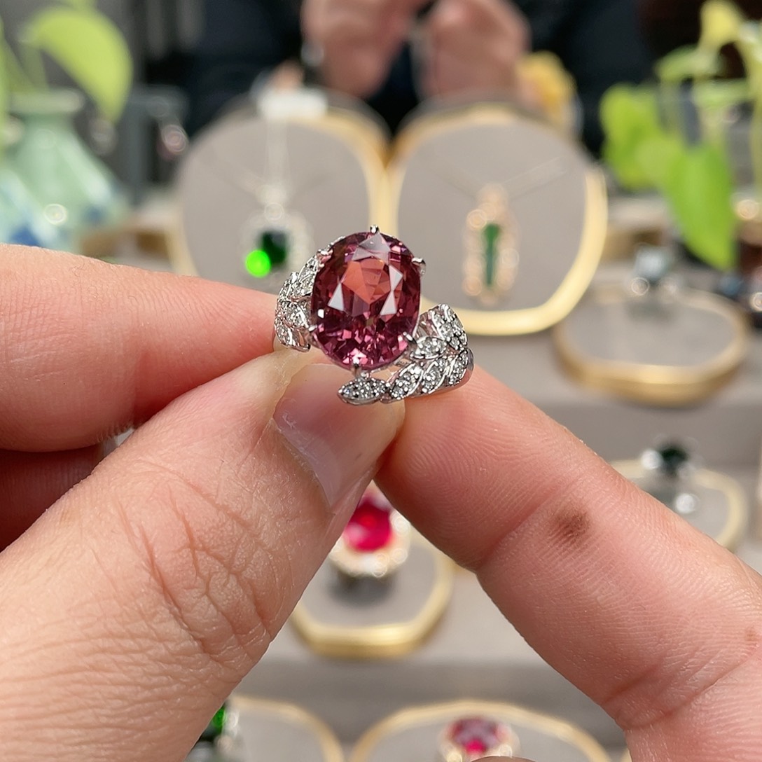 碧玺戒指18K金镶嵌7.21ct