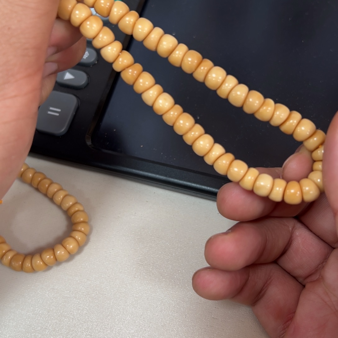 非金属龙脊蒜瓣手串