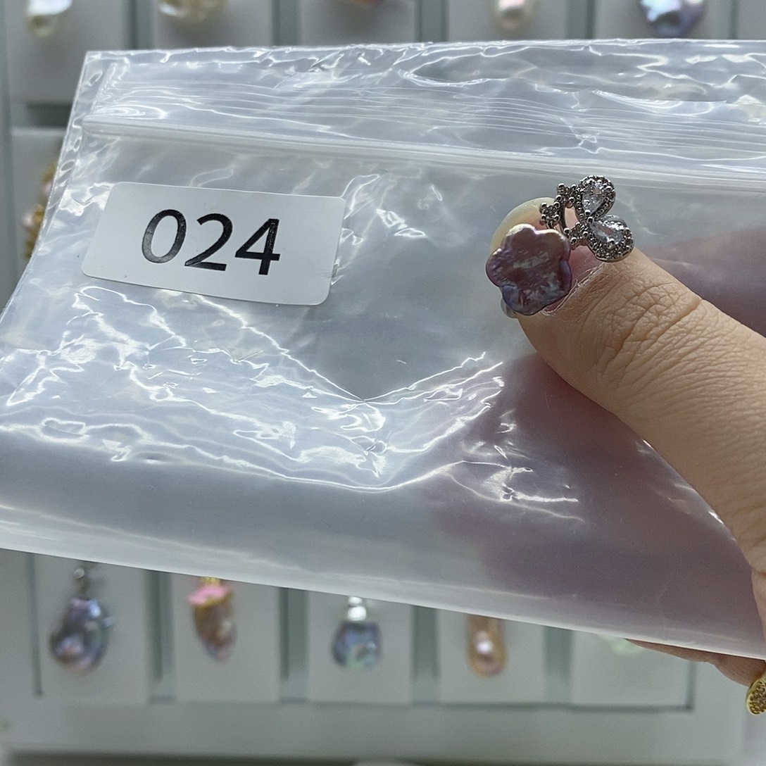 淡水珍珠颈饰合金