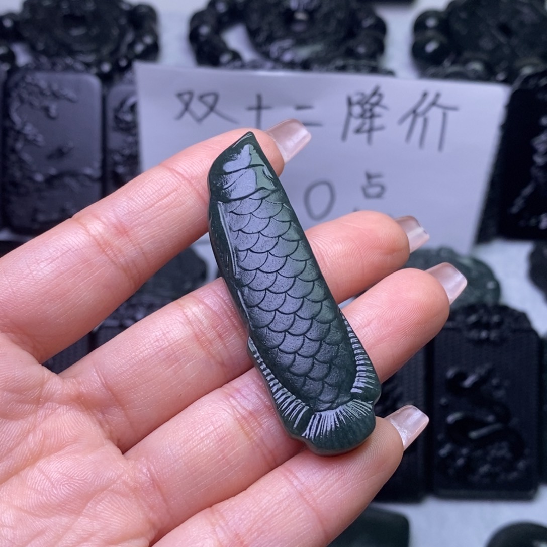 和田玉（青玉）未镶嵌颈饰