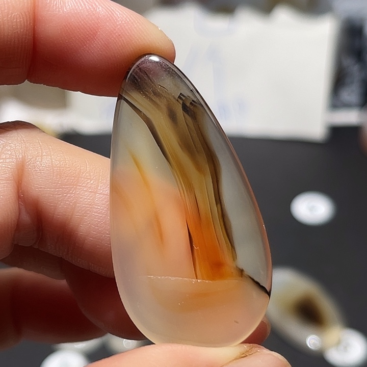 玛瑙/玉髓颈饰未镶嵌