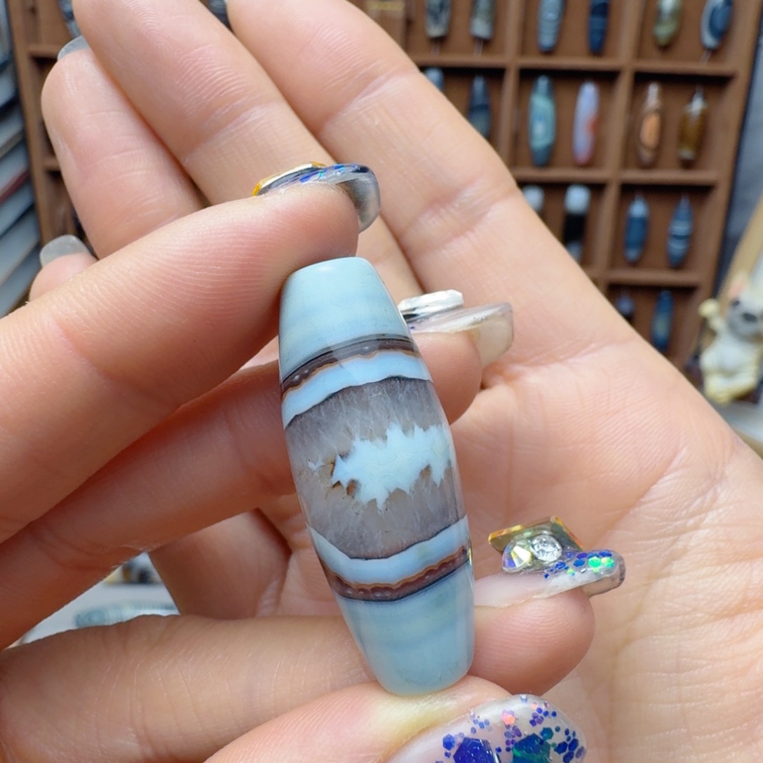 小***倌玛瑙/玉髓未镶嵌锁骨