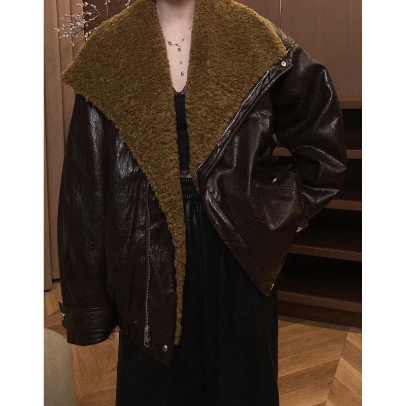 2025年冬季新款毛毛大翻领油蜡皮复古皮衣棉服外套女宽松