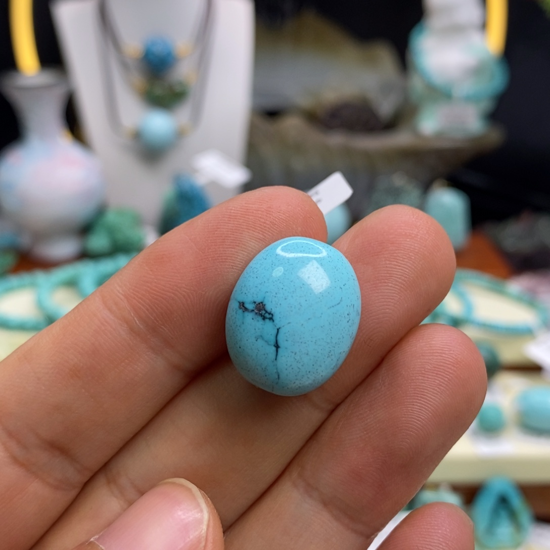 小***妹绿松石未镶嵌珠宝奇石16.5×11.3×19.9