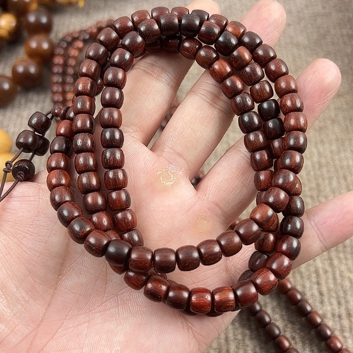 木印度小叶紫檀佛珠88瑕疵。。