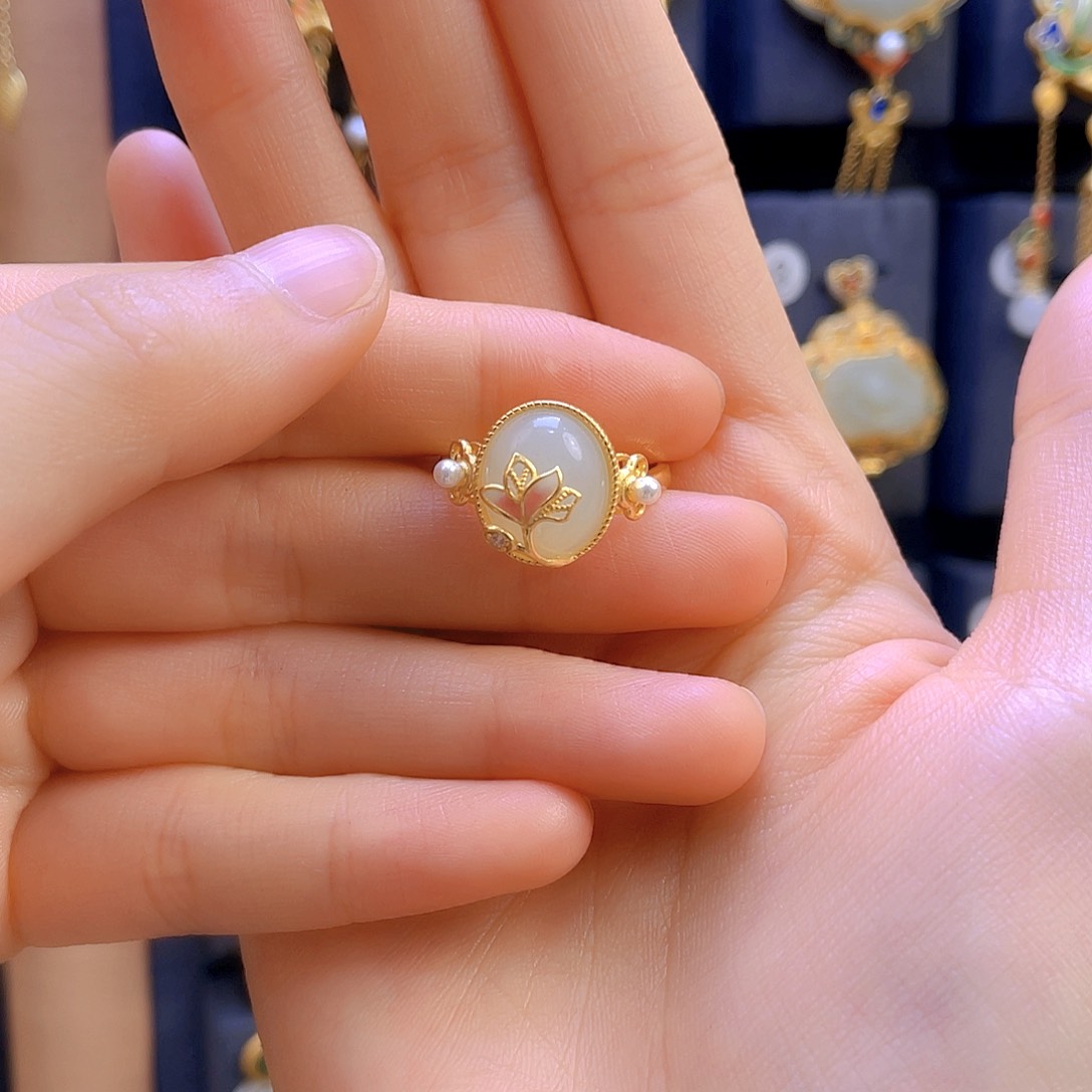 和田玉戒指银S925镀金镶嵌