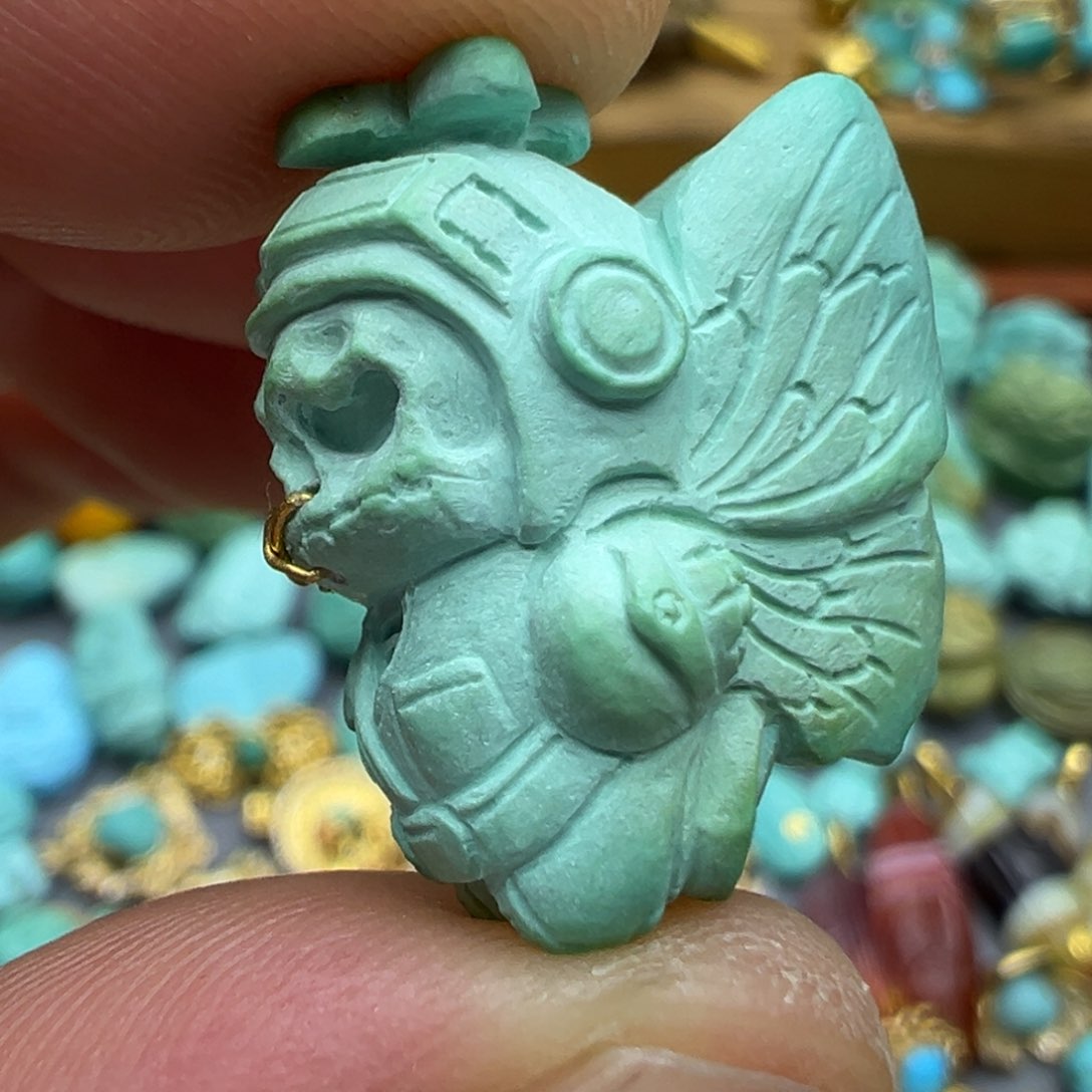 绿松石颈饰未镶嵌