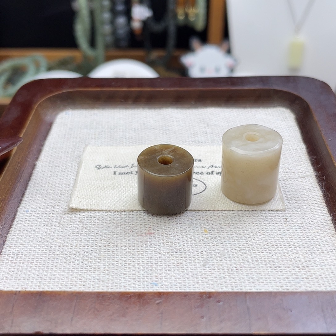 C****和田玉未镶嵌颈饰不退不换