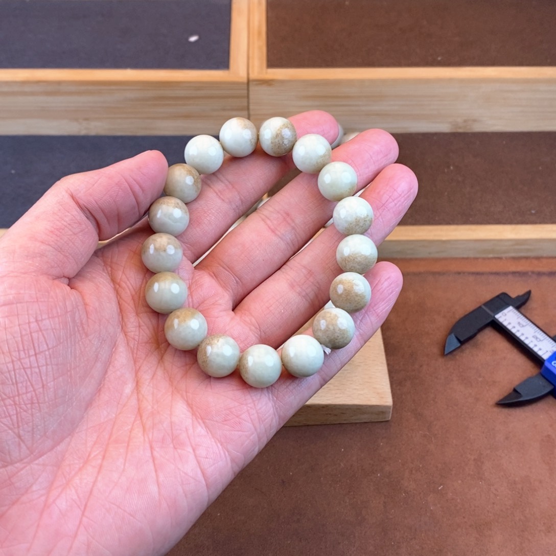 和田玉（糖玉）挂件未镶嵌