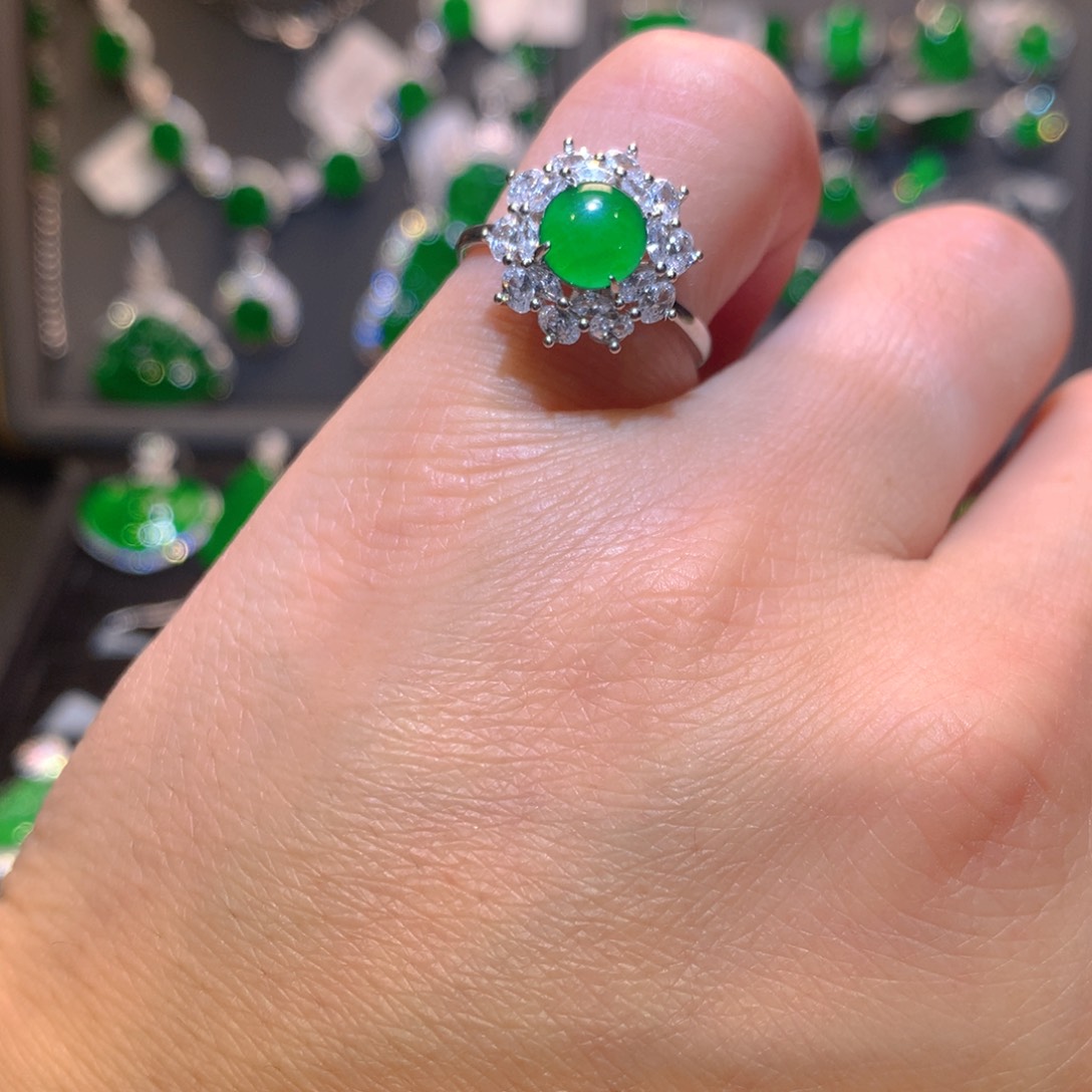 翡翠戒指银S925镶嵌天然翡翠