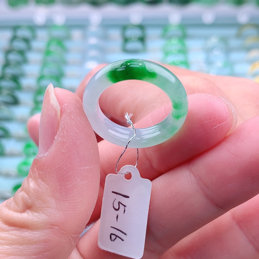 翡翠戒指未镶嵌A货缅甸翡翠