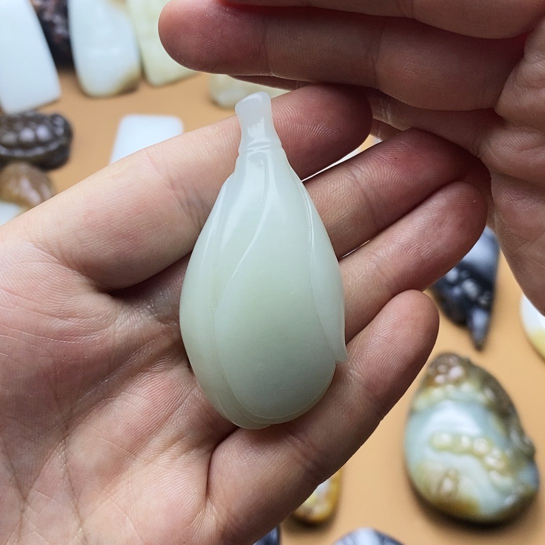 和田玉挂件未镶嵌木*李