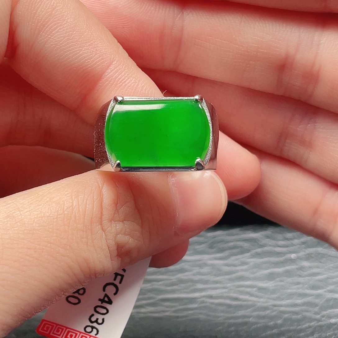 翡翠银S925镶嵌戒指没有运费险4036