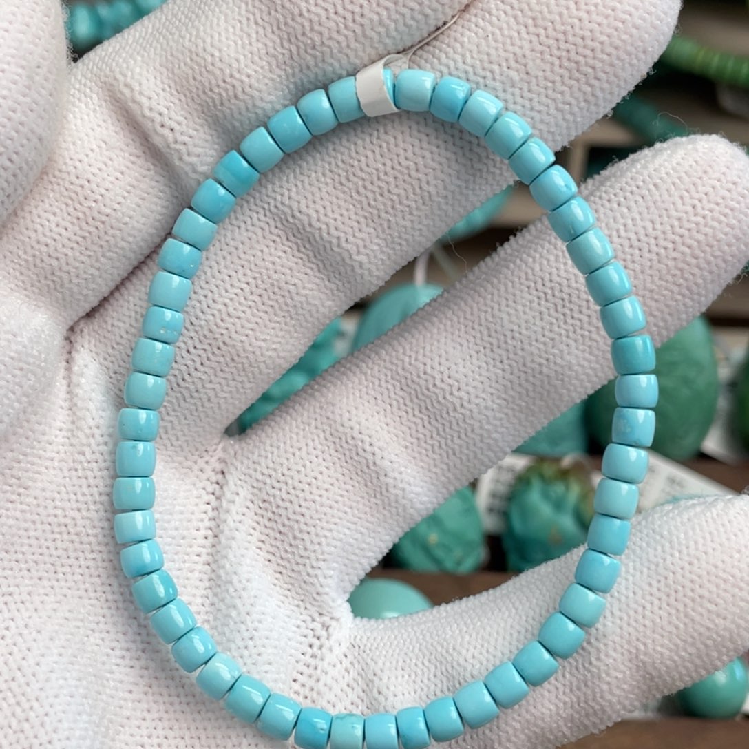 绿松石未镶嵌幽蓝直切单圈15卡4.2