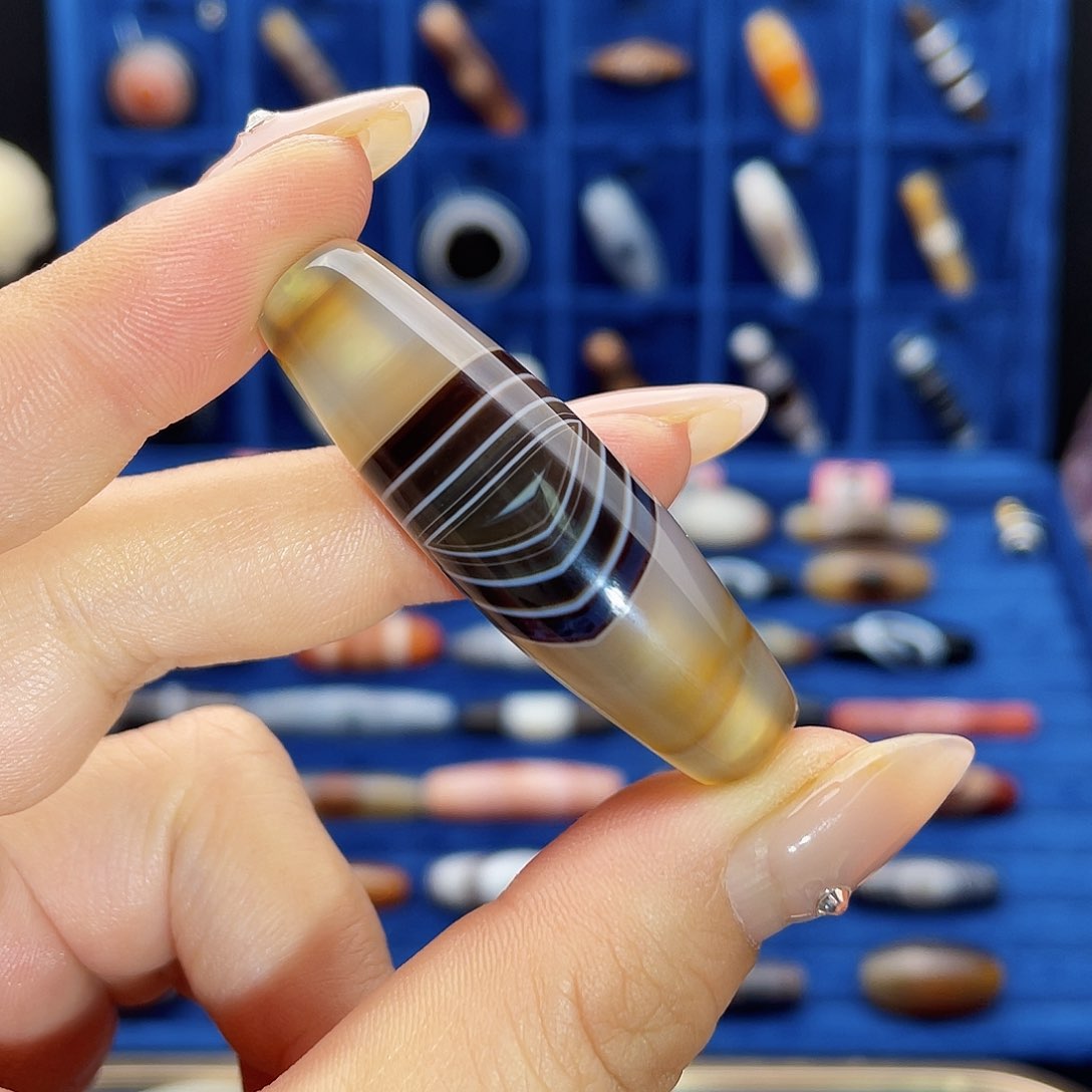 玛瑙/玉髓未镶嵌珠宝半成品