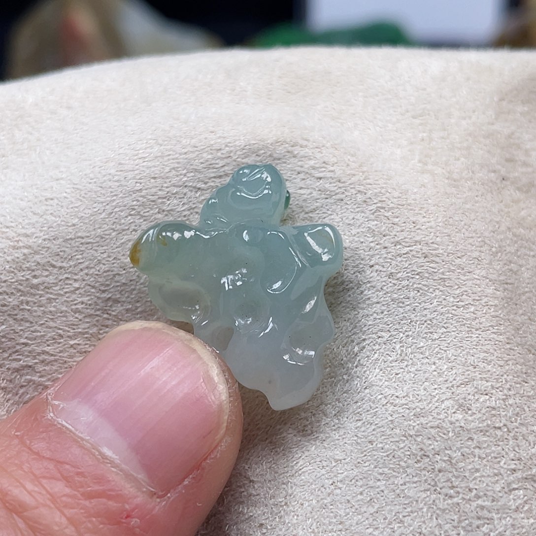 翡翠颈饰未镶嵌摸*子缅甸天然A货翡翠