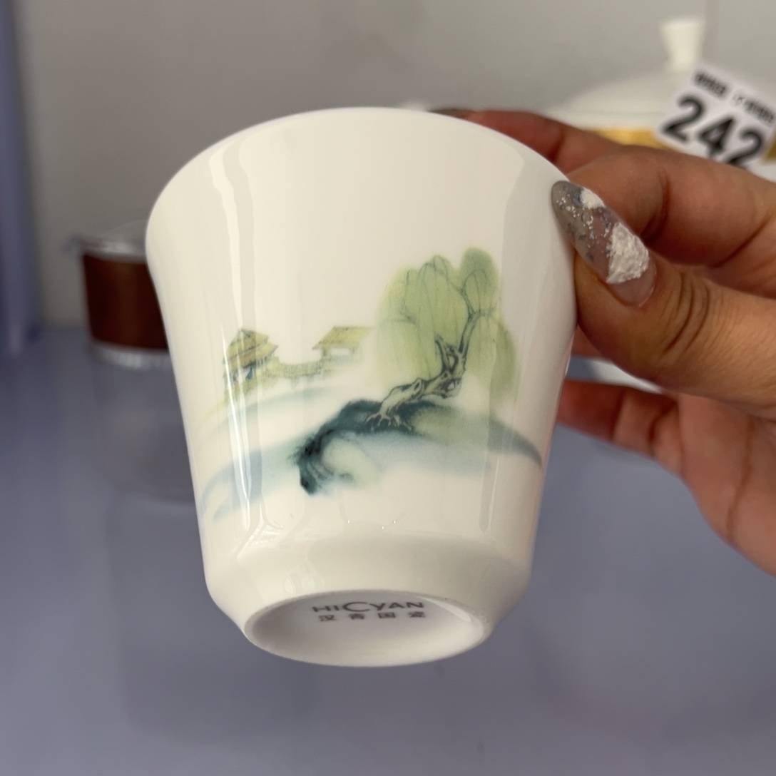 瓷片山水清音主人杯
