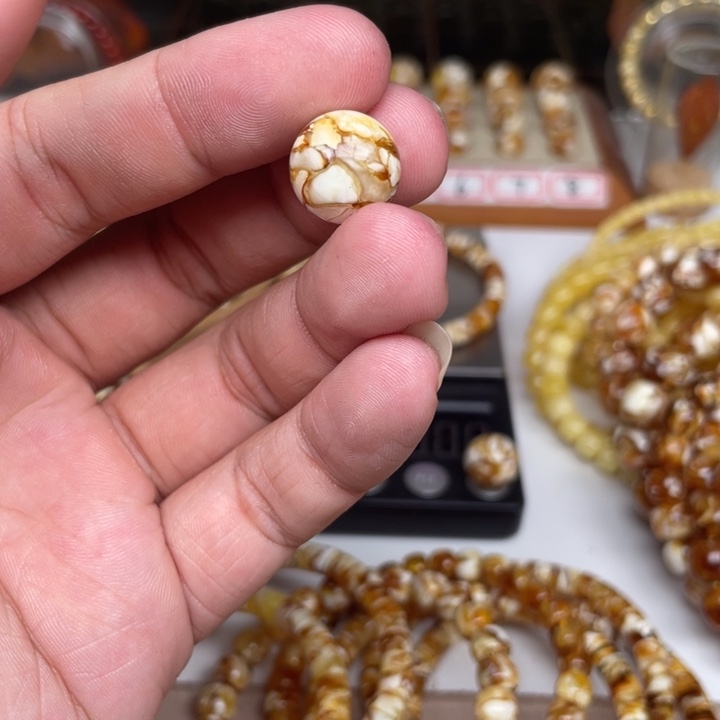 白***原琥珀未镶嵌裸石46号