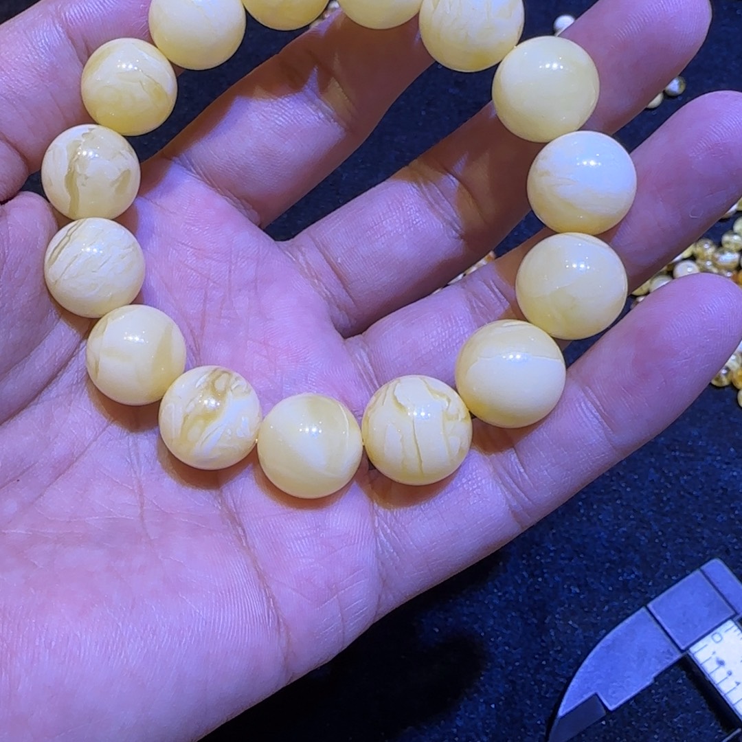 G***d琥珀未镶嵌手链白花蜡手串