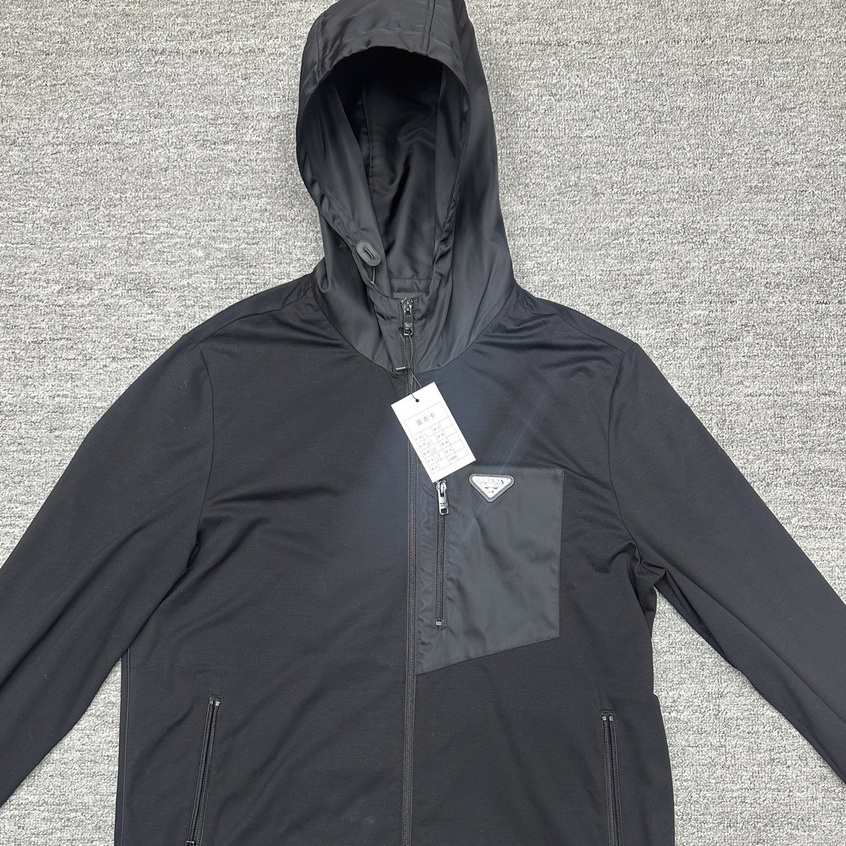 99新 Prada/普拉达 L Prada 三角标拼接外套