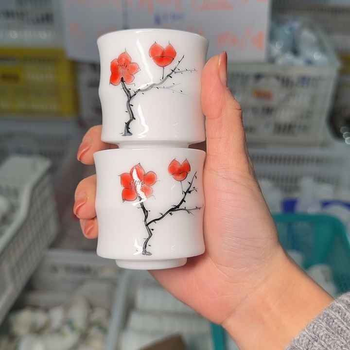 温***哥冰种手绘釉下彩竹节主人杯梅花