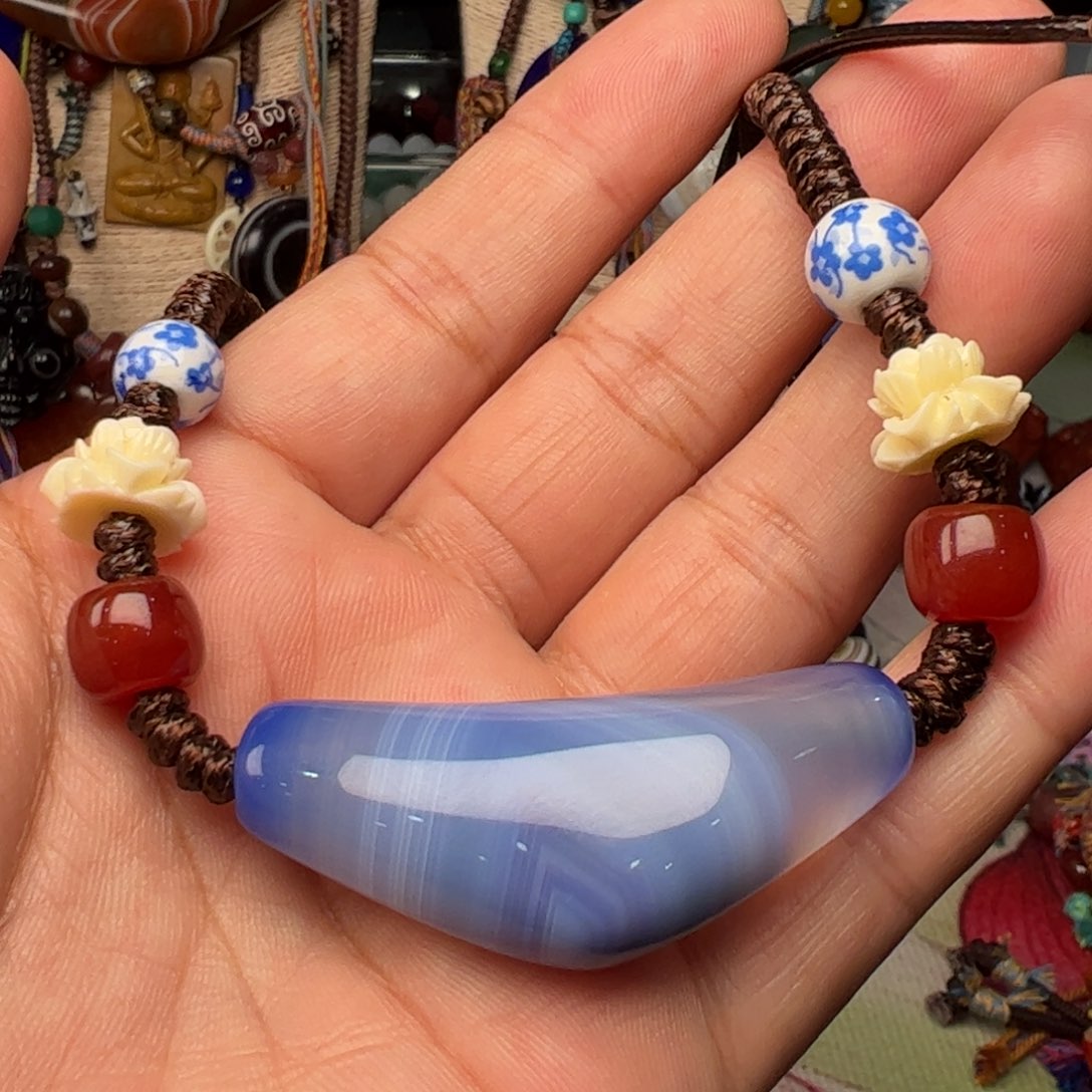 玛瑙/玉髓颈饰未镶嵌