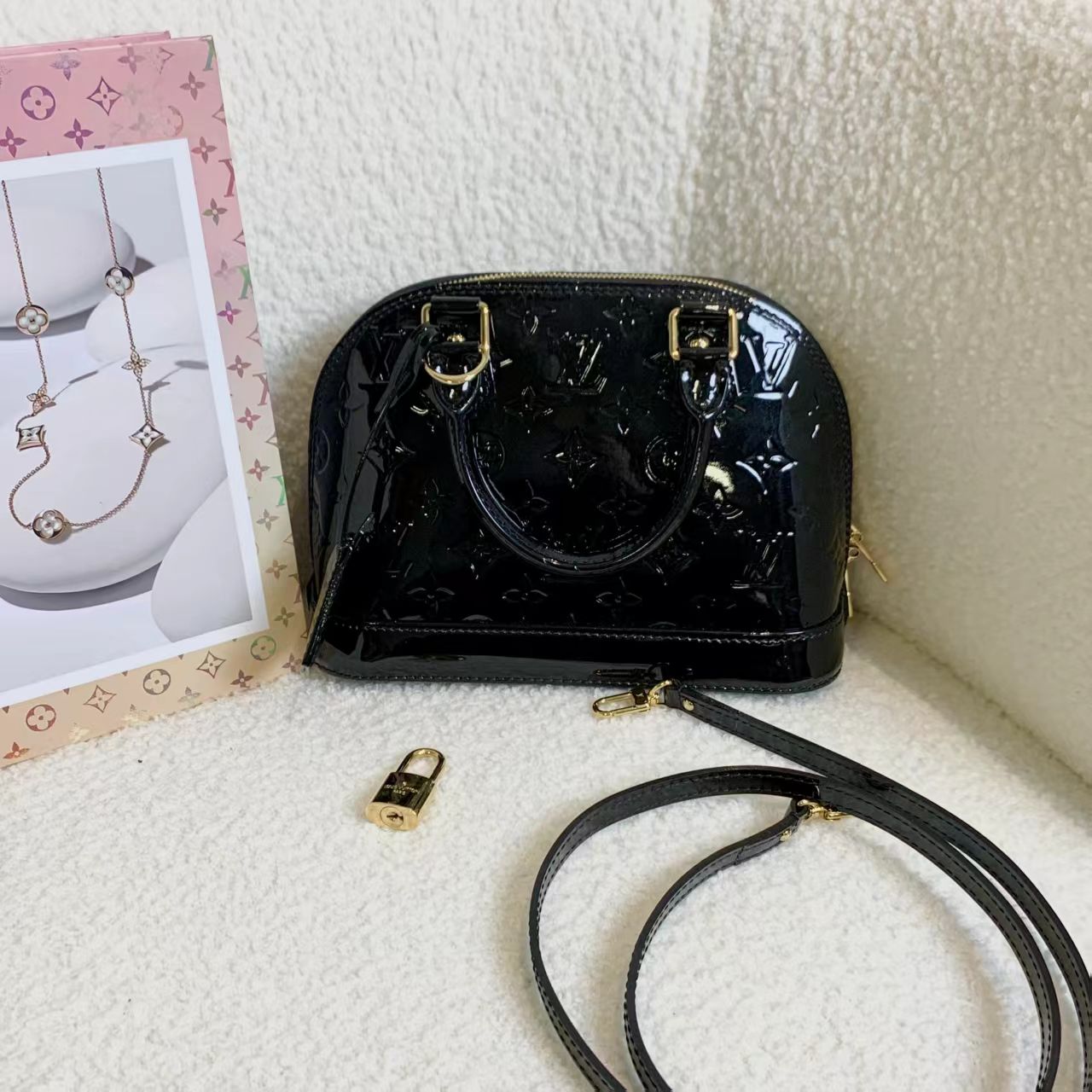 99新 LouisVuitton/路易威登 壹臻/黑金漆皮almabb贝壳 75491147